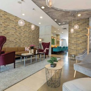 Carrelage effet brique naturelle BRIQUETA NATURE 6,5×23 cm – Revêtement mural intérieur / extérieur Mosavit