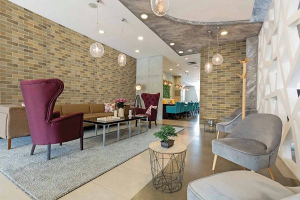 Carrelage effet brique naturelle BRIQUETA NATURE 6,5×23 cm – Revêtement mural intérieur / extérieur Mosavit